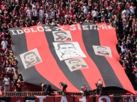 Foto: Barra: La 12 • Club: Alajuelense • País: Costa Rica