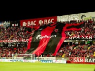 Foto: Barra: La 12 &bull; Club: Alajuelense &bull; País: Costa Rica