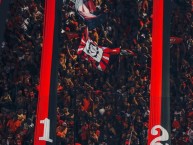 Foto: Barra: La 12 &bull; Club: Alajuelense &bull; País: Costa Rica