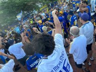 Foto: "Banderazo en Nashville, Tennessee. Previa del partido vs Auckland City" Barra: La 12 &bull; Club: Boca Juniors