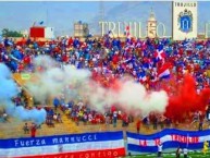 Foto: Barra: La 12 Tricolor • Club: C.A. Mannucci