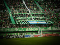 Foto: "La Banda de Mi Barrio" Barra: La Banda 100% Caballito &bull; Club: Ferro Carril Oeste &bull; País: Argentina
