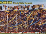 Foto: "contra sarmiento de junin, final 1ra. B Año 2004" Barra: La Banda de Villa Crespo &bull; Club: Atlanta