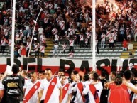 Foto: "Noche Edil 2015 vs Danubio de Montevideo" Barra: La Banda del Basurero • Club: Deportivo Municipal