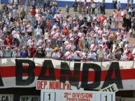 Foto: Barra: La Banda del Basurero • Club: Deportivo Municipal