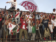 Foto: Barra: La Banda del Basurero &bull; Club: Deportivo Municipal