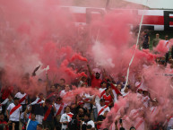 Foto: Barra: La Banda del Basurero &bull; Club: Deportivo Municipal &bull; País: Peru