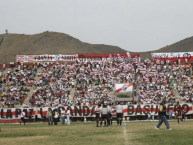 Foto: Barra: La Banda del Basurero &bull; Club: Deportivo Municipal &bull; País: Peru