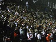 Foto: Barra: La Banda del Basurero &bull; Club: Deportivo Municipal &bull; País: Peru