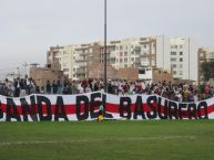Foto: Barra: La Banda del Basurero • Club: Deportivo Municipal