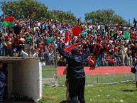 Foto: "Antigua barra de rampla festejando un triunfo en el olimpico" Barra: La Banda del Camion • Club: Rampla Juniors • País: Uruguay