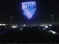 Foto: "El show de drones de Godoy Cruz en el Feliciano Gambarte." Barra: La Banda del Expreso &bull; Club: Godoy Cruz