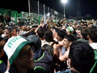 Foto: Barra: La Banda del León &bull; Club: Ituzaingó &bull; País: Argentina