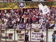 Foto: "en comu, contra español, año 2006" Barra: La Banda del Parque &bull; Club: Deportivo Merlo