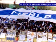 Foto: "el telon en ferro, año 2007" Barra: La Banda del Parque • Club: Deportivo Merlo • País: Argentina