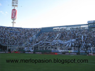 Foto: Barra: La Banda del Parque &bull; Club: Deportivo Merlo