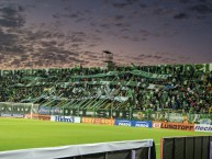 Foto: "en f. varela" Barra: La Banda del Sur &bull; Club: Banfield