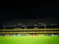 Foto: "En Uruguay 2026" Barra: La Banda Más Fiel &bull; Club: Atlético Platense &bull; País: Argentina