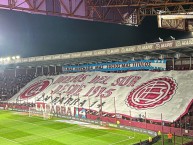 Foto: "DUENOS DEL SUR DESDE 1915" Barra: La Barra 14 &bull; Club: Lanús &bull; País: Argentina