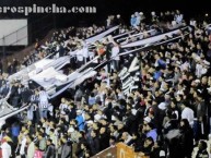 Foto: "En cancha de Platense." Barra: La Barra de Caseros • Club: Club Atlético Estudiantes