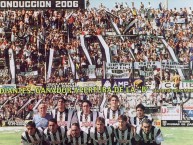 Foto: "contra almirante, año 2006" Barra: La Barra de Caseros &bull; Club: Club Atlético Estudiantes