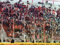 Foto: "contra chaca en huracan, desempate por el descenso, año 2005" Barra: La Barra del Dragón &bull; Club: Defensores de Belgrano