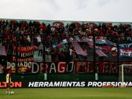 Foto: "contra barracas central, en sarandi, copa argentina 2025" Barra: La Barra del Dragón &bull; Club: Defensores de Belgrano