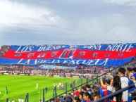 Foto: "LOS DUEÑOS DE ZONA NORTE - LA VIEJA ESCUELA" Barra: La Barra Del Matador • Club: Tigre