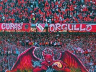 Foto: Barra: La Barra del Rojo &bull; Club: Independiente