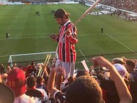 Foto: Barra: La Famosa Banda de San Martin &bull; Club: Chacarita Juniors