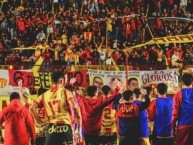 Foto: Barra: La Gloriosa 22 &bull; Club: Sarmiento de Resistencia &bull; País: Argentina