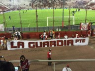 Foto: "En Parque Patricios, Argentina" Barra: La Guardia Albi Roja Sur • Club: Independiente Santa Fe