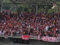 Foto: "LGARS en Pereira" Barra: La Guardia Albi Roja Sur • Club: Independiente Santa Fe
