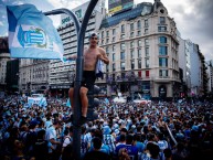 Foto: "Festejos Copa Sudamericana 2024" Barra: La Guardia Imperial • Club: Racing Club