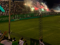 Foto: Barra: La Guardia Puyutana &bull; Club: Sportivo Desamparados &bull; País: Argentina