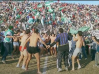 Foto: Barra: La Guardia Puyutana &bull; Club: Sportivo Desamparados &bull; País: Argentina