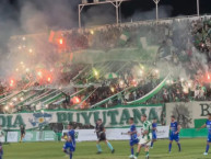 Foto: Barra: La Guardia Puyutana &bull; Club: Sportivo Desamparados &bull; País: Argentina