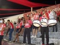 Foto: "Tarra" Barra: La Marea Roja • Club: Vida • País: Honduras
