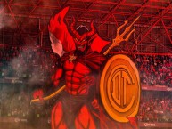 Foto: Barra: La Perra Brava &bull; Club: Toluca &bull; País: México