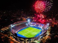 Foto: "vs Grêmio - 17/04/2018 - Copa Libertadores" Barra: La Plaza y Comando • Club: Cerro Porteño