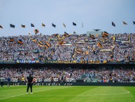 Foto: Barra: La Rebel &bull; Club: Pumas &bull; País: México