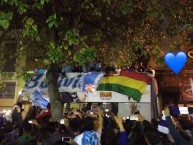 Foto: "Bolívar festeja el campeonato con su hinchada en el Prado paceño" Barra: La Vieja Escuela • Club: Bolívar • País: Bolívia