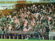 Foto: "en lanus, contra almirante, año 2007" Barra: Los Borrachos de Morón &bull; Club: Deportivo Morón