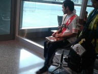 Foto: "Esto es para admirar! Una persona no vidente viajando a Japón para sentir a River Plate!" Barra: Los Borrachos del Tablón • Club: River Plate