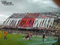 Foto: "Superclásico en la Bombonera" Barra: Los Borrachos del Tablón • Club: River Plate