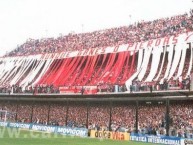 Foto: "Copando La Bombonera" Barra: Los Borrachos del Tablón • Club: River Plate