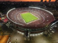 Foto: "Monumental de Núñez, Buenos Aires, Argentina.  28/01/2026. River Plate v Gimnasia LP." Barra: Los Borrachos del Tablón &bull; Club: River Plate &bull; País: Argentina
