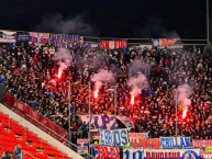 Foto: "Los cruza2 en argentina vs estudiantes" Barra: Los Cruzados &bull; Club: Universidad Católica &bull; País: Chile