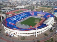 Foto: "telón tapa tribuna 2024" Barra: Los de Abajo • Club: Universidad de Chile - La U