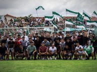 Foto: "Los de siempre recibe a los nuevos jugadores" Barra: Los de Siempre • Club: Oriente Petrolero • País: Bolívia